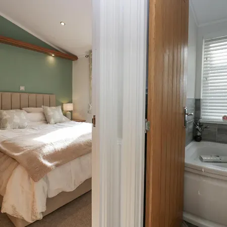 Ferienhaus Swifts Reach *